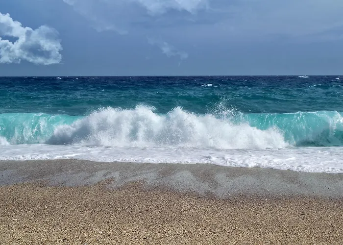 Solis Del Mar Modern Colosseum & Marina Walk * Pula